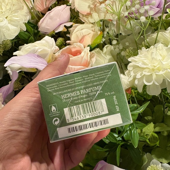 Hermes Un Jardin Sur Le Nil Perfume 3.3 FL Oz 100ml ‼️LAST ONE - Picture 4 of 5
